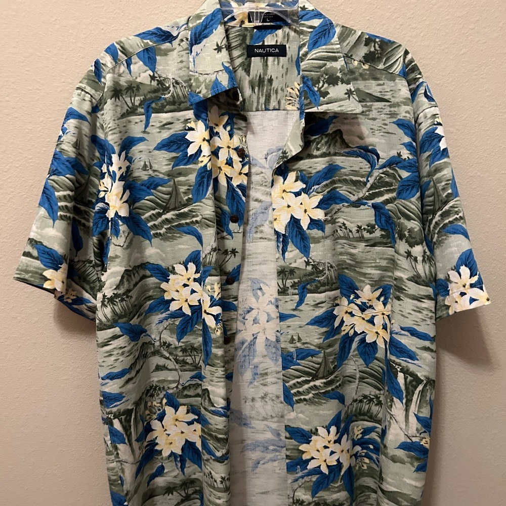 Men’s Nautica Hawaiian shirt 100% silk